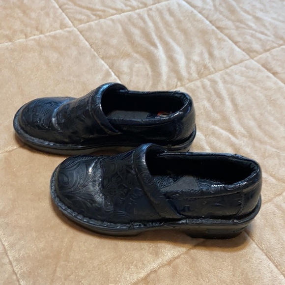 B. O. C. Born Concept Black Shoes - Picture 4 of 14